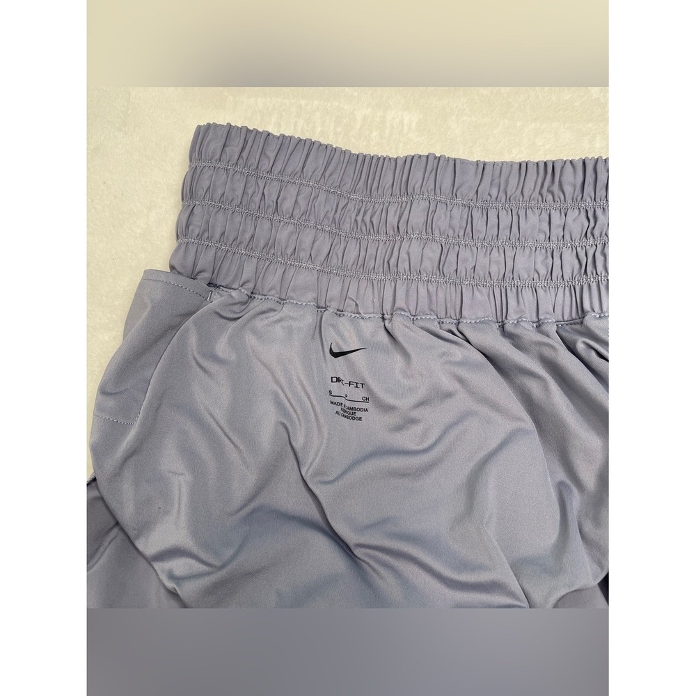 Nike sz S Lavender High-Waist Athletic Shorts Gym Work Out Athletic Run Summer - Picture 5 of 8